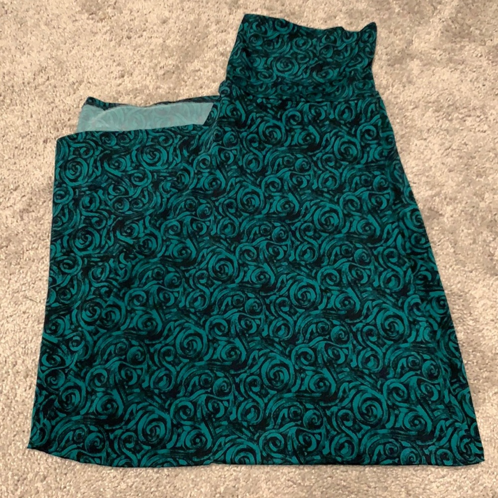 LuLaRoe green/black rose maxi skirt